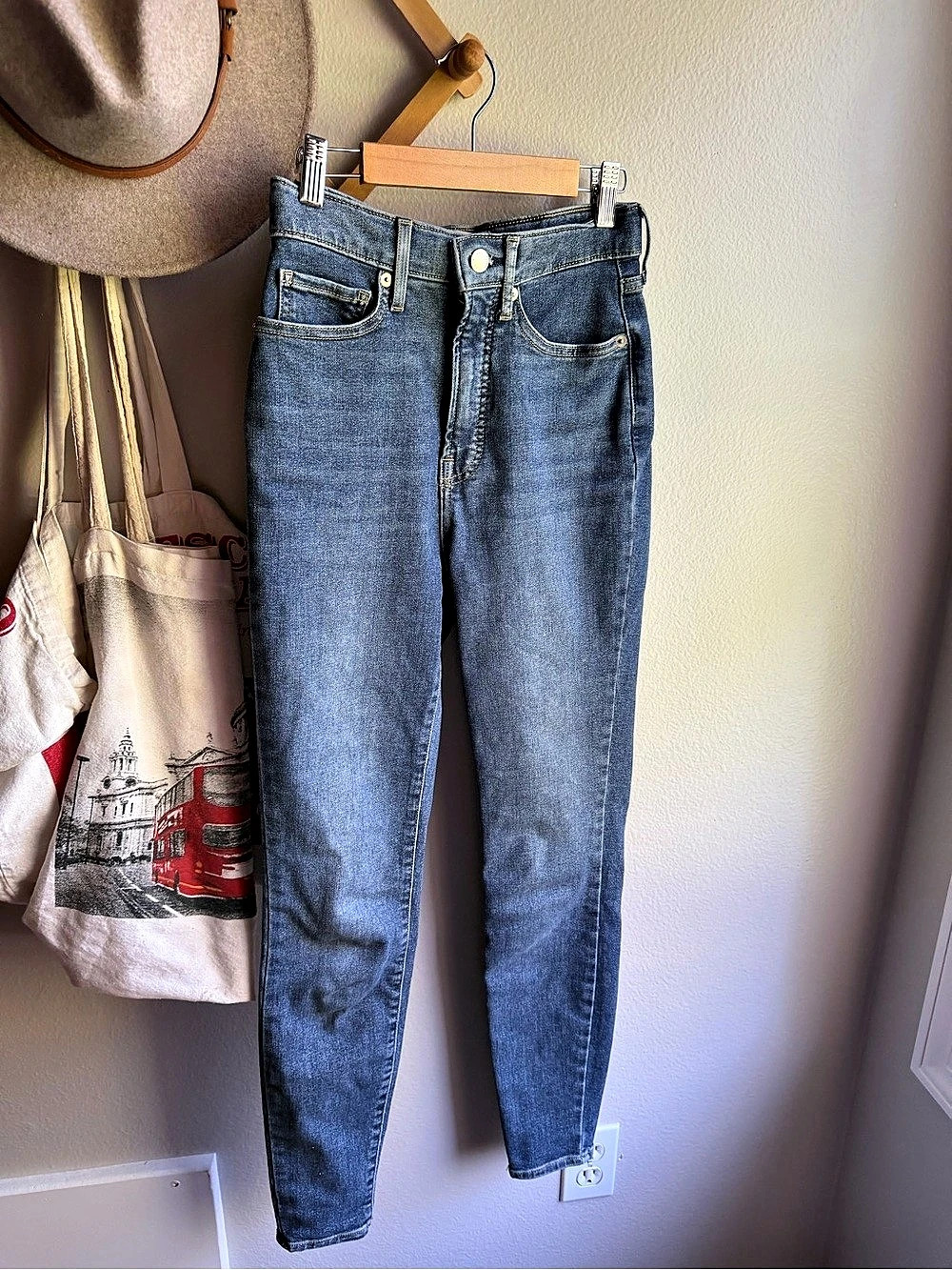 EVERLANE The Way-High Skinny Jean Women's Skinny Jeans in Blue, size 27